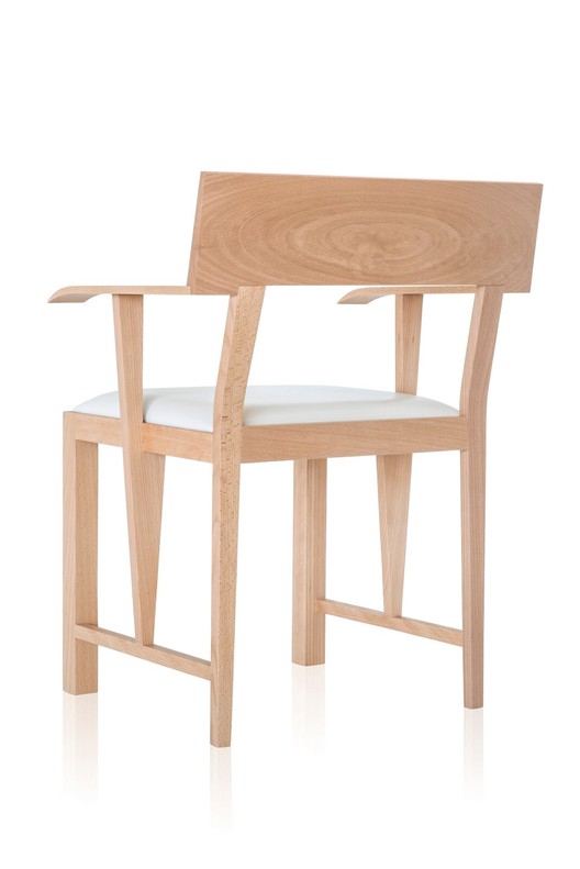 Mobiliários projetados por arquitetos portugueses - Imagem 33 de 93