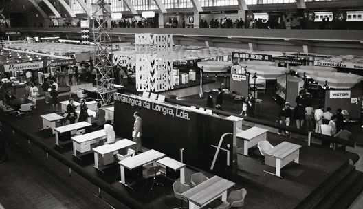 Mobiliários projetados por arquitetos portugueses - Imagem 42 de 93