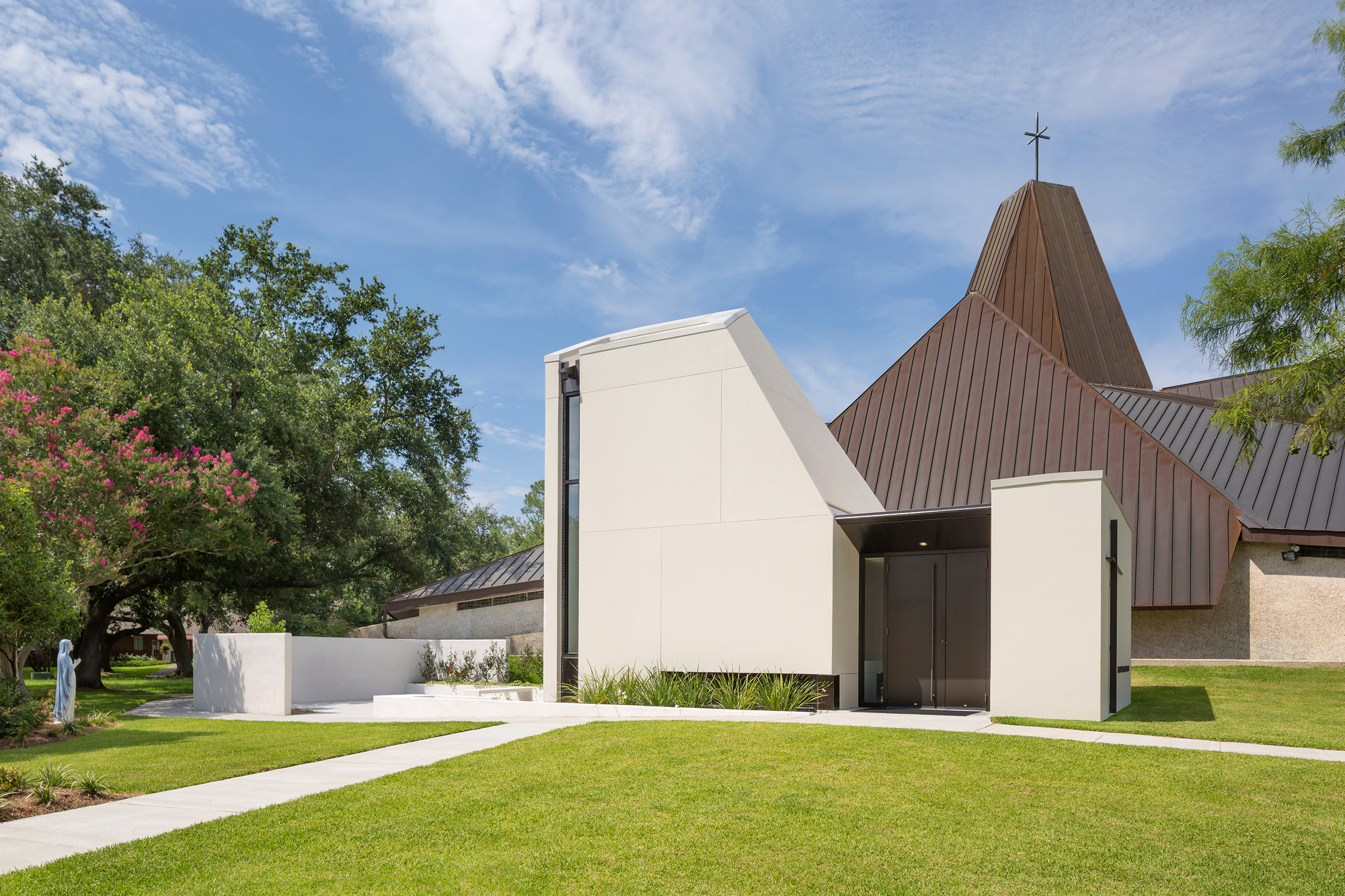 Gallery of St. Pius Chapel and Prayer Garden / Eskew+Dumez+Ripple 4