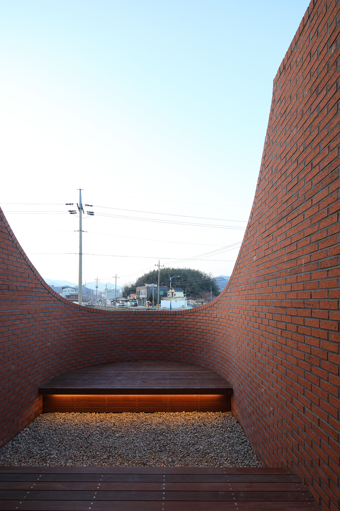 Gallery of The Vault House / OBBA - 14