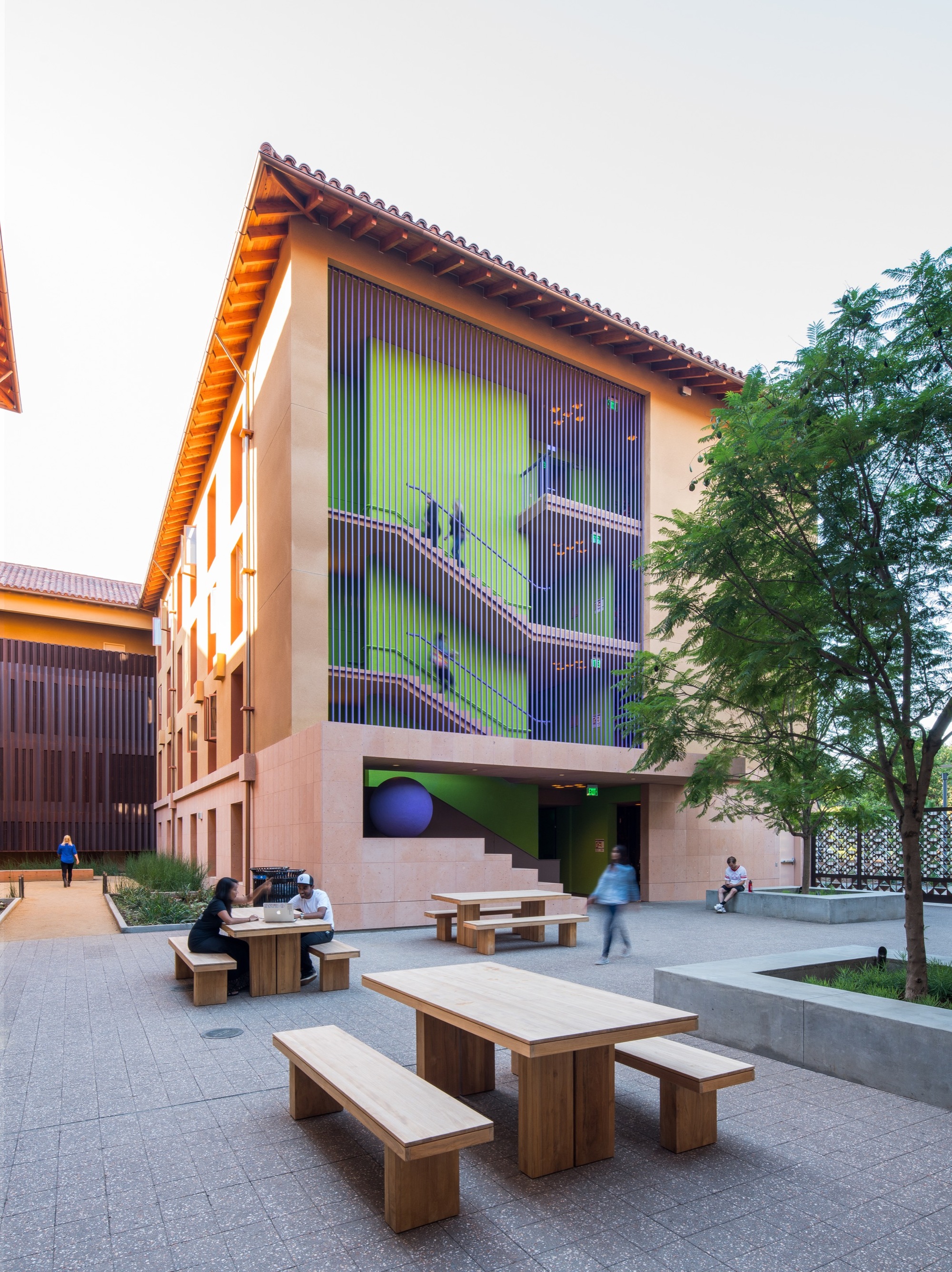 Highland Hall Residences Stanford University / LEGORRETA ArchDaily