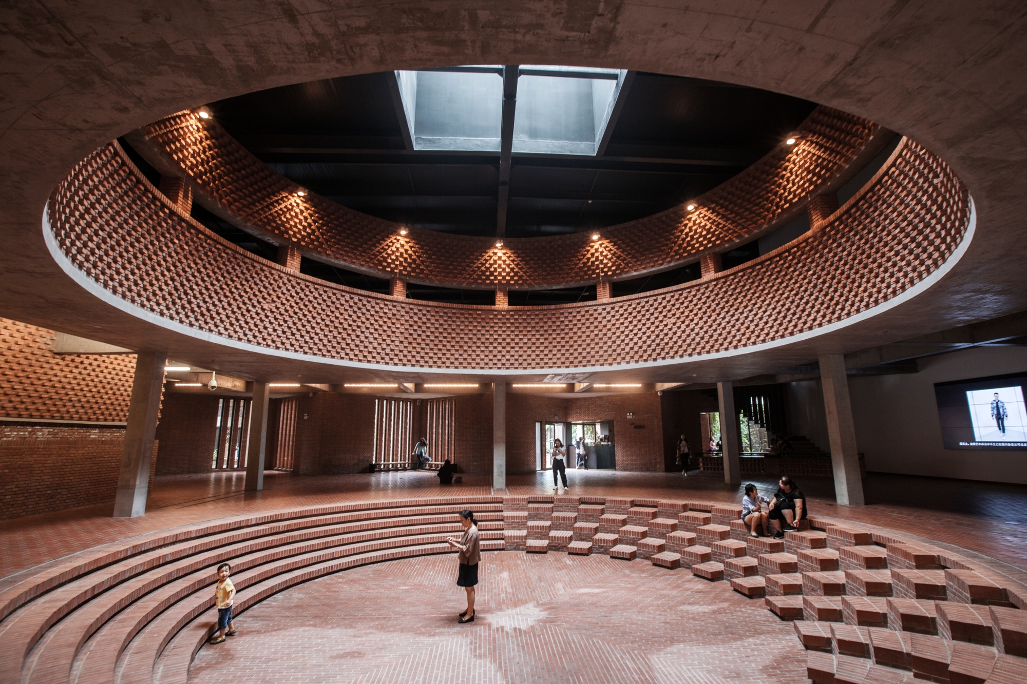 Dong Yugan's Brick Art Museum Through the Lens of He Lian ArchDaily
