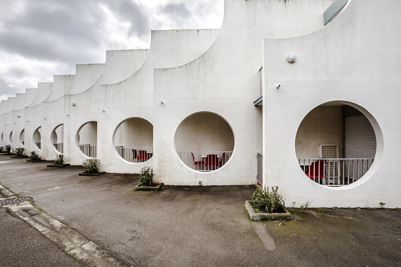 Gallery of Photos That Capture The Hypnotic Geometries of La Grande