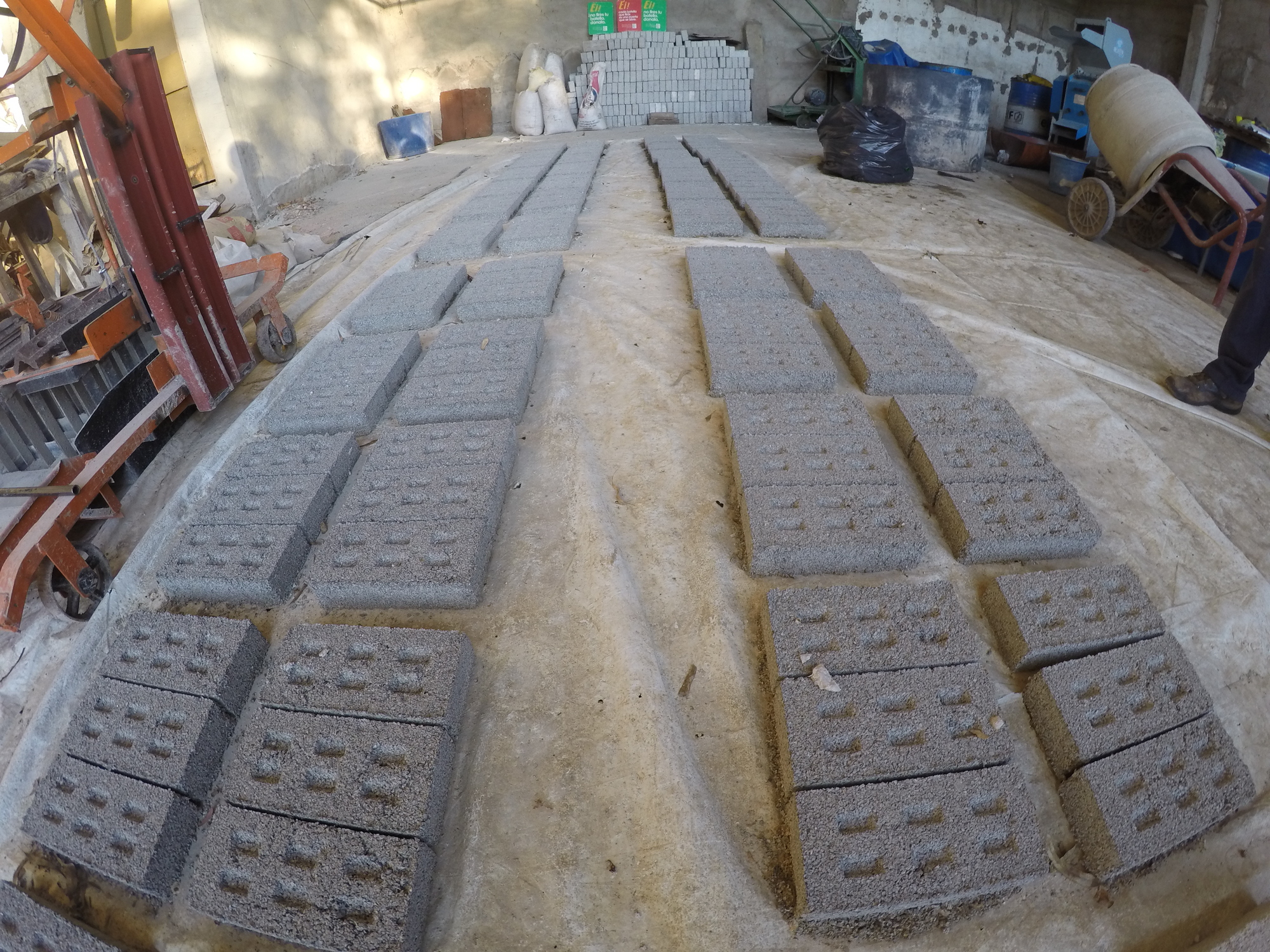 Gallery of Housing Construction in Argentina Uses Recycled PET Bricks 4