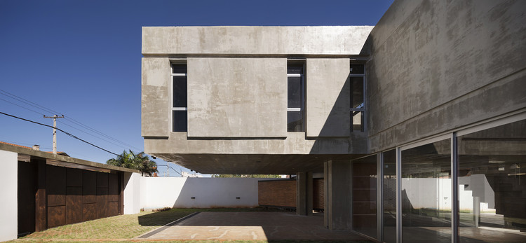 Crosshouse / tda - Más Imágenes