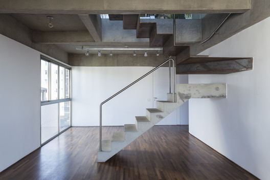 Edifício Residencial Flor de Liz / Play Arquitetura