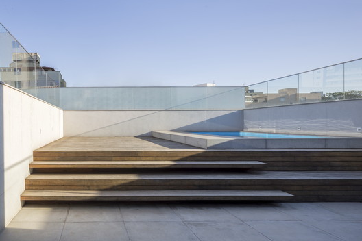 Edifício Residencial Flor de Liz / Play Arquitetura