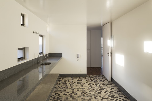 Edifício Residencial Flor de Liz / Play Arquitetura