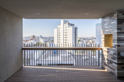 Edifício Residencial Flor de Liz / Play Arquitetura