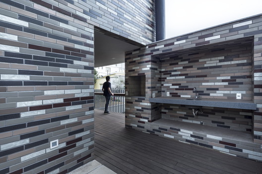 Edifício Residencial Flor de Liz / Play Arquitetura