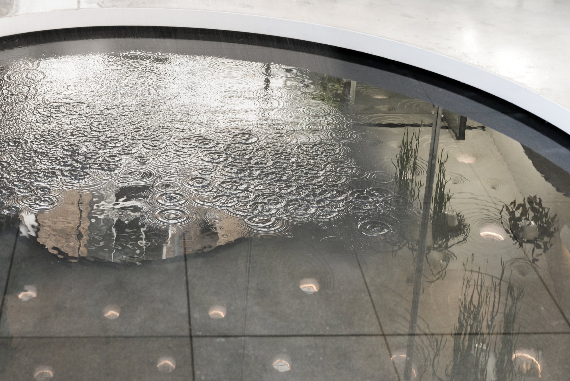 Galería de Espacio sun rain / Tonkin Liu Architects - 27