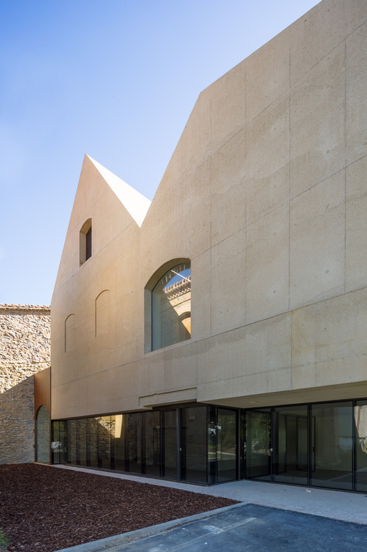 Centro Psiquiátrico / VAILLO + ARCHITECTS + GALAR + VELAZ - Imagen 10 de 40