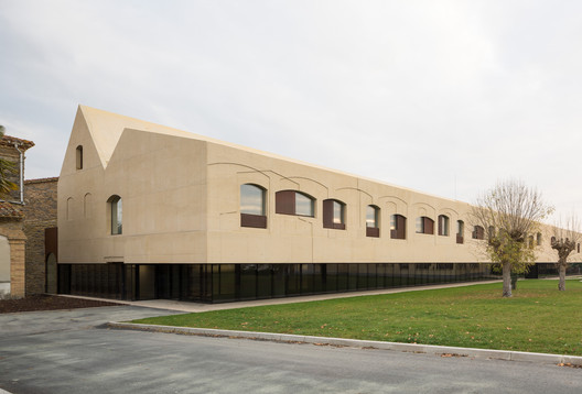 Centro Psiquiátrico / Galar + Vélaz + VAILLO + ARCHITECTS - Imagen 10 de 40