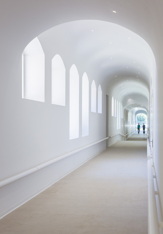 Centro Psiquiátrico / Galar + Vélaz + VAILLO + ARCHITECTS - Imagen 5 de 40