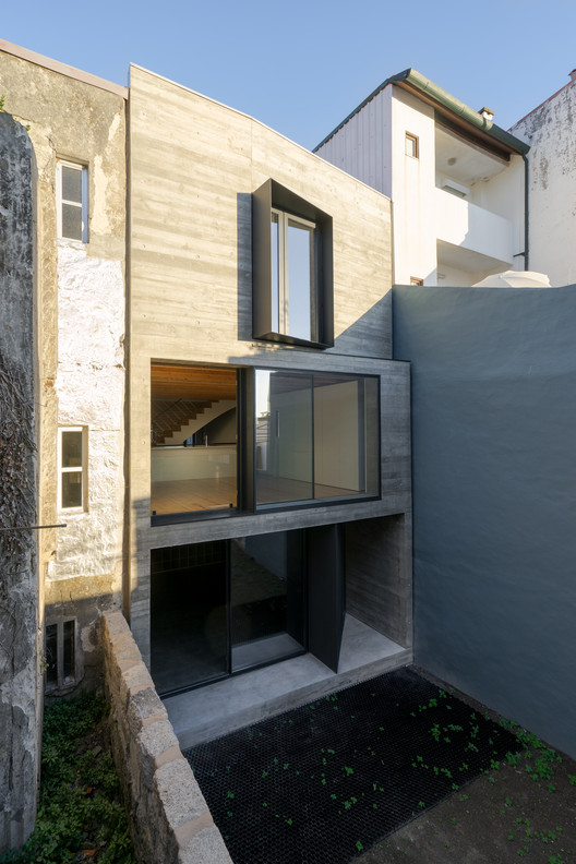 House S / ATKA arquitectos - Windows, Facade