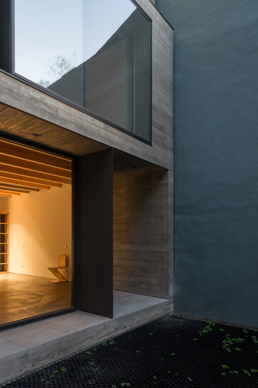 House S / ATKA arquitectos - Facade, Concrete