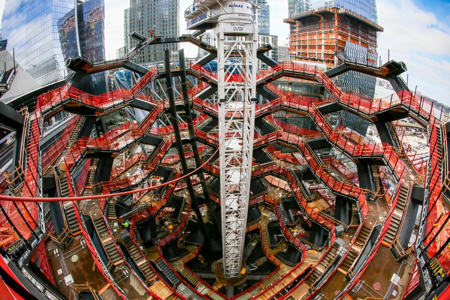 Explore o projeto Vessel de Heatherwick Studio neste vídeo 360