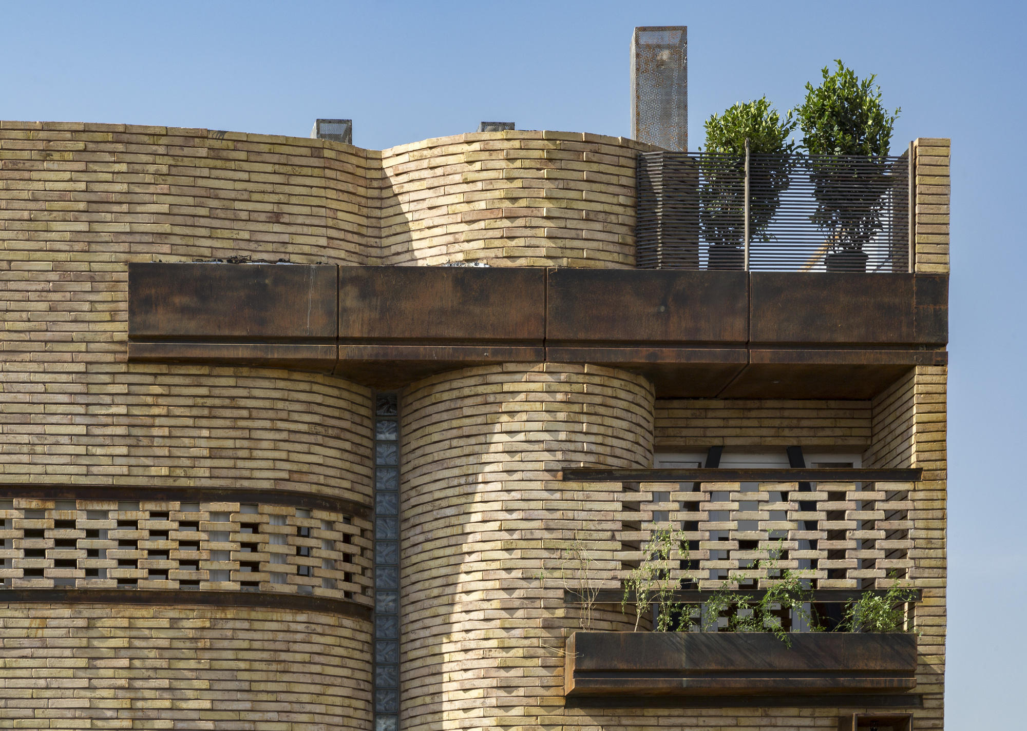 Gallery of Safari Residential Apartment / Ashari Architects 2