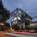 Ventura Offices / Ventura Arquitectos - Interiores De Oficina, Fachada