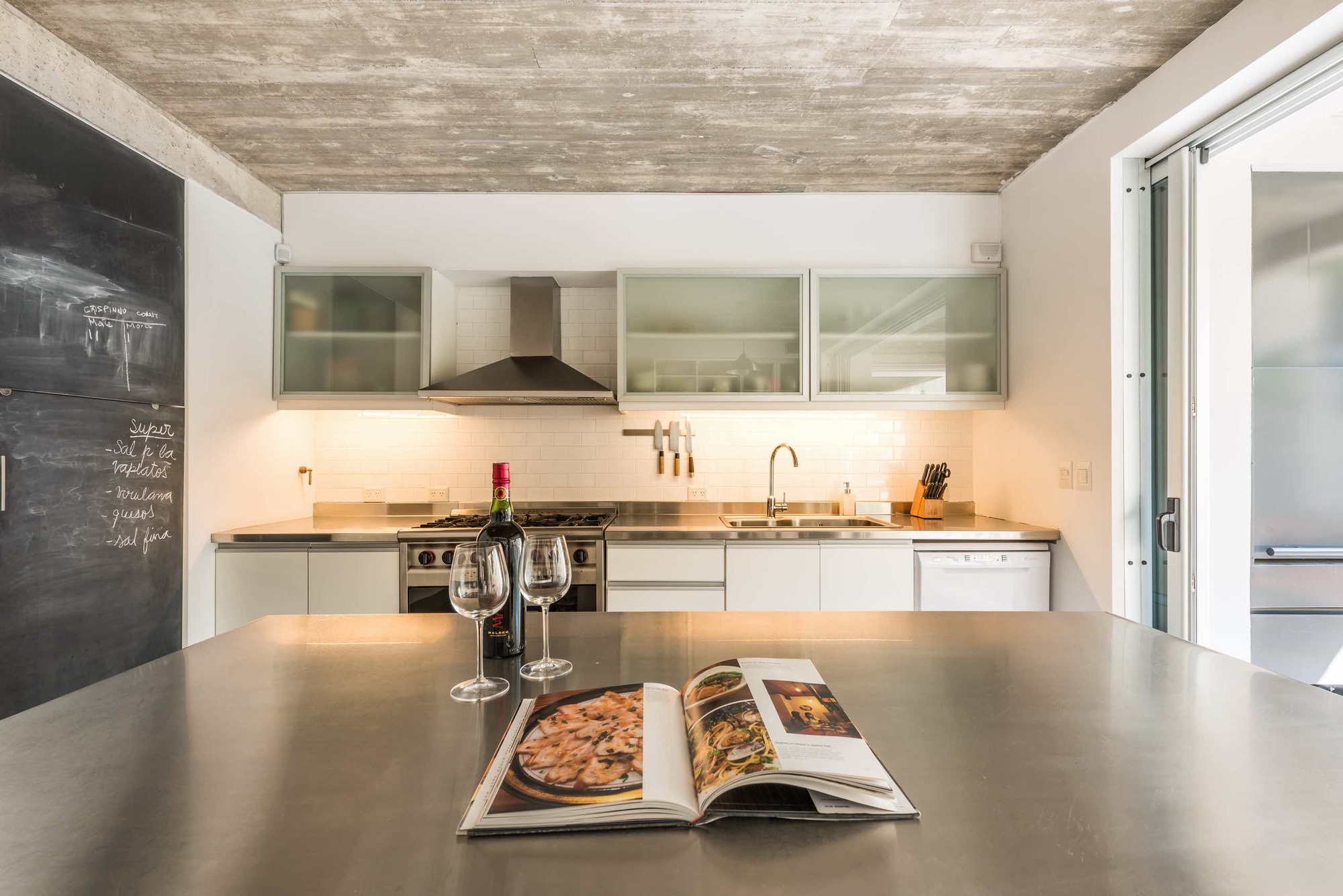 Gallery of LRC House / BDB Arquitectos - 9