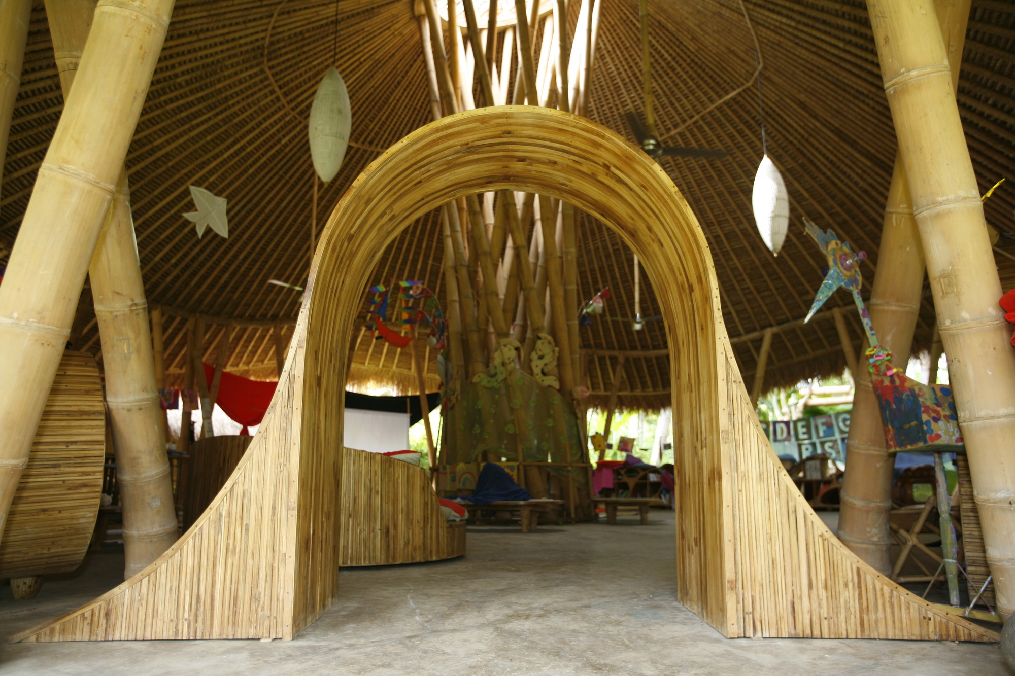 Galería de Jardín Infantil en Green School / IBUKU - 7