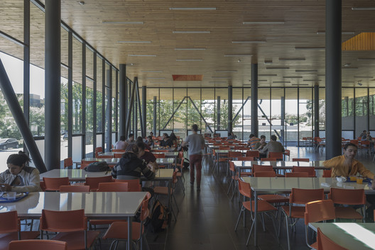 University of Bío-Bío Cafeteria / Nelson Arias + Hernán Ascui + Nicolás Sáez - Image 17 of 36