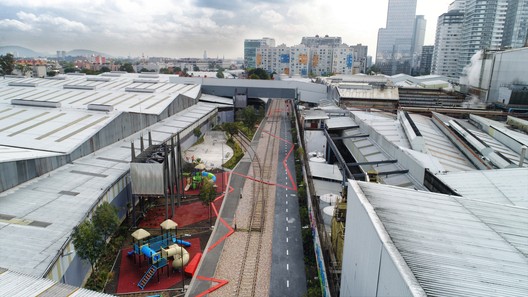 Cuernavaca Railroad Linear Park / Gaeta-Springall Architects Cuernavaca Railroad Linear Park / Gaeta-Springall Architects - Image 14 of 29