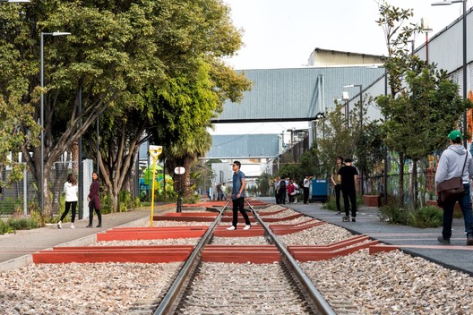 Cuernavaca Railroad Linear Park / Gaeta-Springall Architects Cuernavaca Railroad Linear Park / Gaeta-Springall Architects - Image 6 of 29