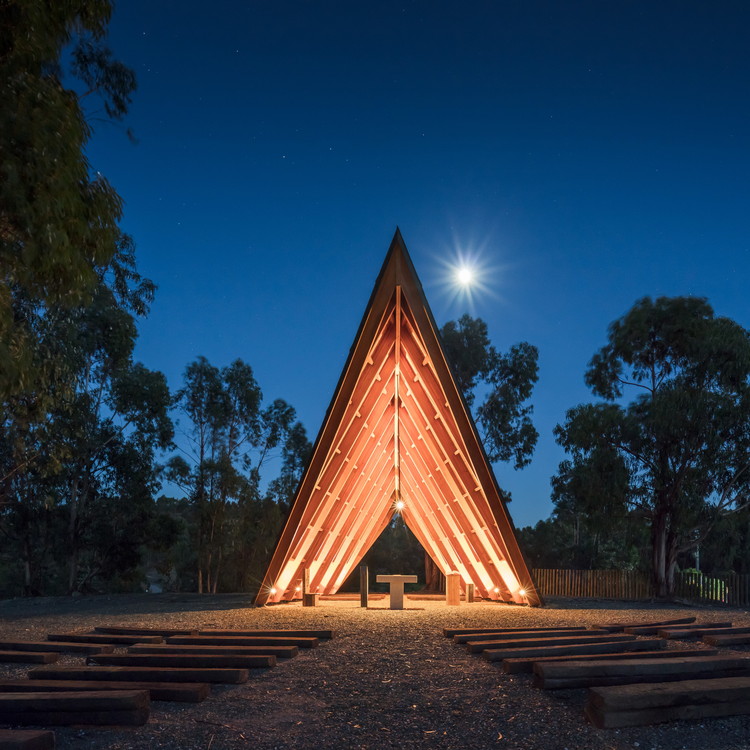 Capela de Nossa Senhora de Fátima / Plano Humano Arquitectos, © João Morgado