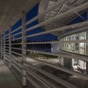 Y-TEC 环形实验大楼 / Antonini Schön Zemborain Arquitectos - 体育场馆
