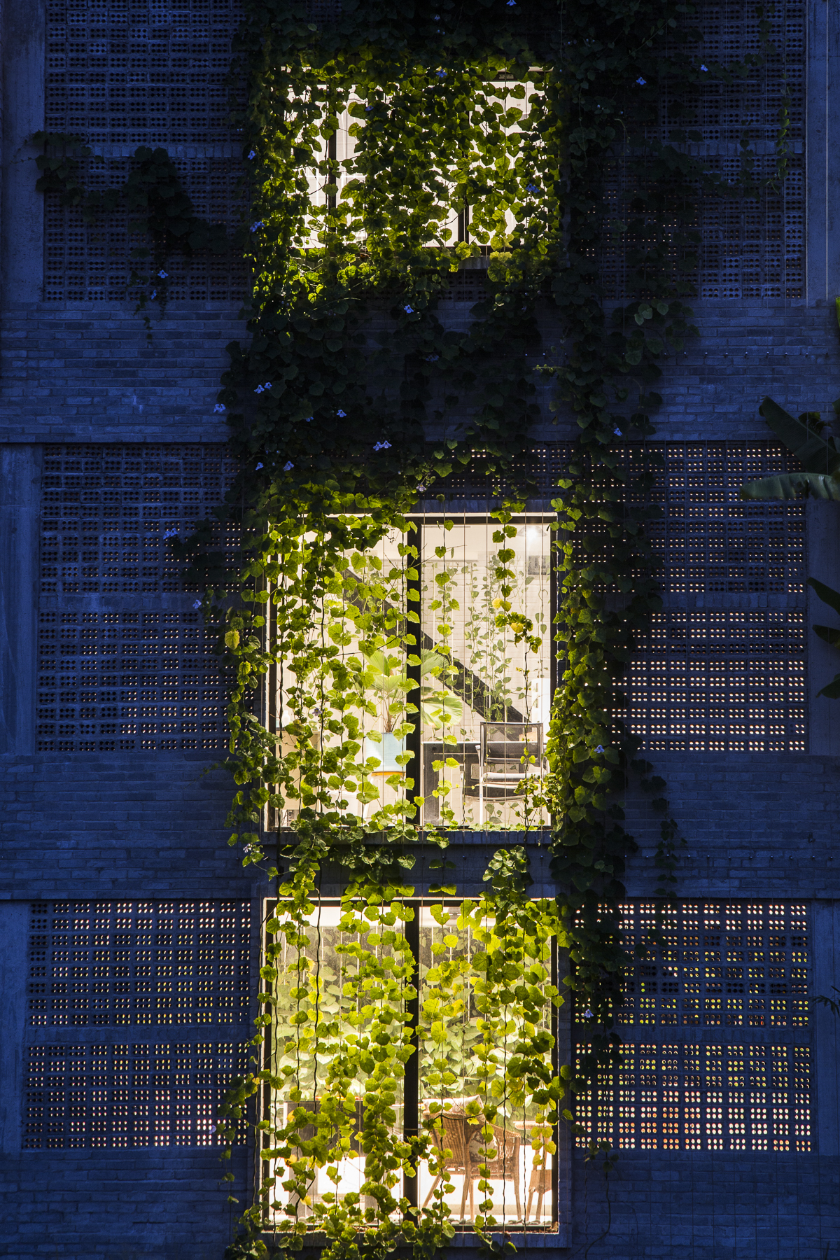 Gallery of The Modern Village Office / Ho Khue Architects 19