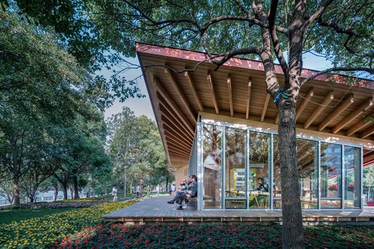 River View Service Station / ZHOU Wei + ZHANG Bin / Atelier Z+ River View Service Station / ZHOU Wei + ZHANG Bin / Atelier Z+ - Image 20 of 48