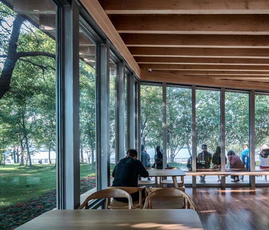 River View Service Station / ZHOU Wei + ZHANG Bin / Atelier Z+ River View Service Station / ZHOU Wei + ZHANG Bin / Atelier Z+ - Image 24 of 48