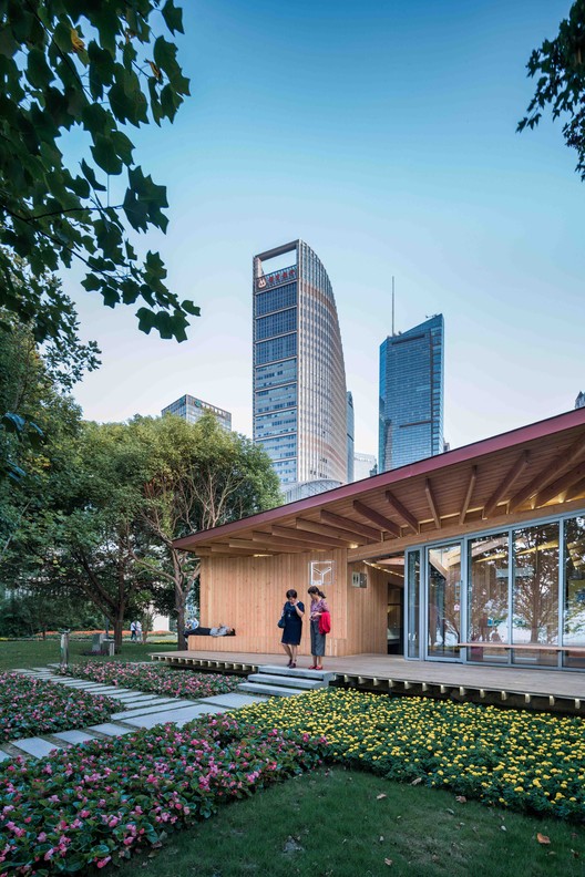 River View Service Station / ZHOU Wei + ZHANG Bin / Atelier Z+ River View Service Station / ZHOU Wei + ZHANG Bin / Atelier Z+ - Image 4 of 48