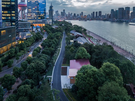 River View Service Station / ZHOU Wei + ZHANG Bin / Atelier Z+ River View Service Station / ZHOU Wei + ZHANG Bin / Atelier Z+ - Image 12 of 48