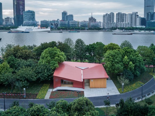 River View Service Station / ZHOU Wei + ZHANG Bin / Atelier Z+ River View Service Station / ZHOU Wei + ZHANG Bin / Atelier Z+ - Image 14 of 48