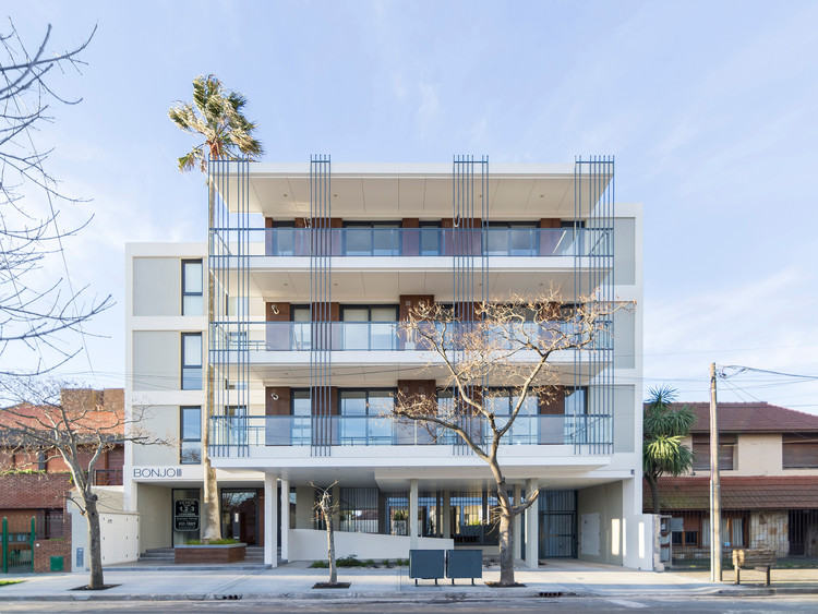 Edifício Mio Bonjo III / Estudio Moirë arquitectos - Imagem 1 de 60