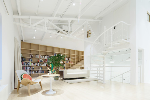 Big Fish & Begonia Film Studio / hyperSity Architects - Image 4 of 39