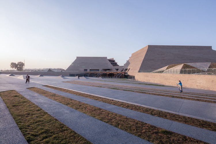 Zhaojun Museum / DAQI ARCHITECTS, China Architecture Design & Research Group - Image 8 of 36