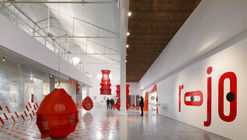 Experiment in Red - Playful Landscapes / Paschetta Cavallero Arquitectos