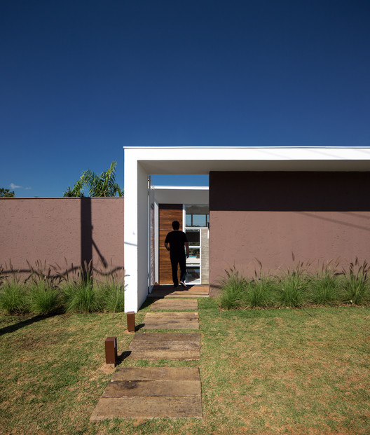 Casa en el Valle / idsp arquitetos - Imagen 10 de 24