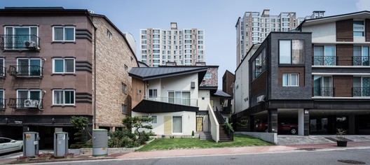 Casa Barbarella / KDDH - Imagem 1 de 44