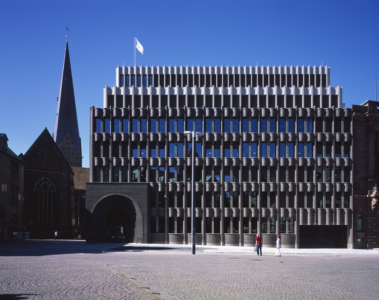 DAM Selects Visionary Frankfurt Housing Project as Germany's Best Building for 2018 - Image 7 of 19