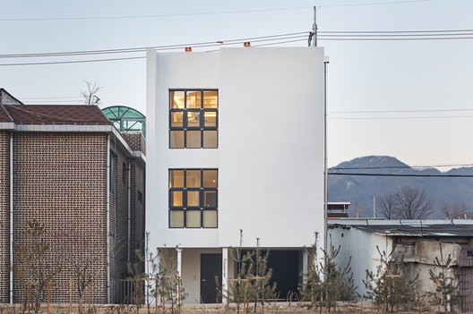 CASA 3/6 em Dongducheon / Y GROUP - Imagem 34 de 40