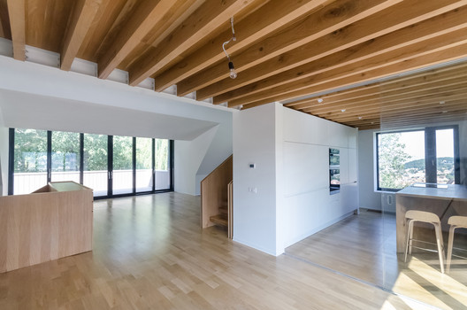 Casa com Vista / Attila KIM - Imagem 4 de 25