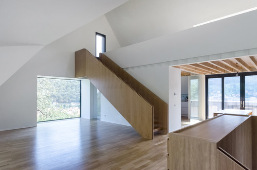 Casa com Vista / Attila KIM - Imagem 14 de 25