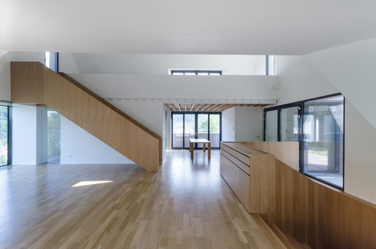 Casa com Vista / Attila KIM - Imagem 16 de 25