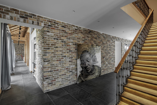 Casa Rock / 33bY Architecture - Imagem 19 de 21