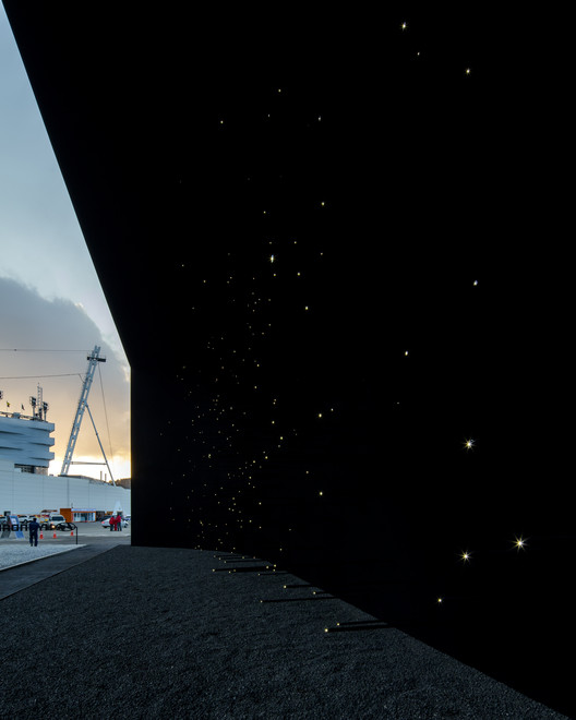 Asif Khan Unveils 'Darkest Building on Earth' For Winter Olympics Pavilion - Image 7 of 11