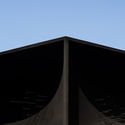 El edificio “más oscuro” de la Tierra debuta en los Juegos Olímpicos de Invierno de Pyeongchang: siente el resplandor de la galaxia dentro de un agujero negro - Image 6 of 4